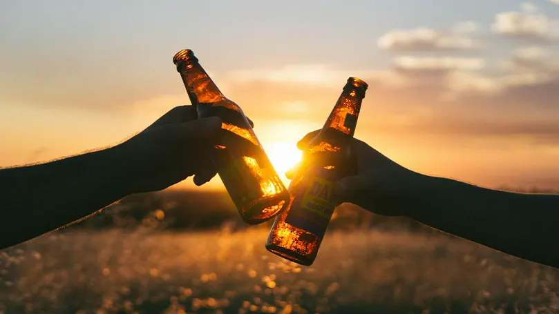 An image of two bottles of alcohol.