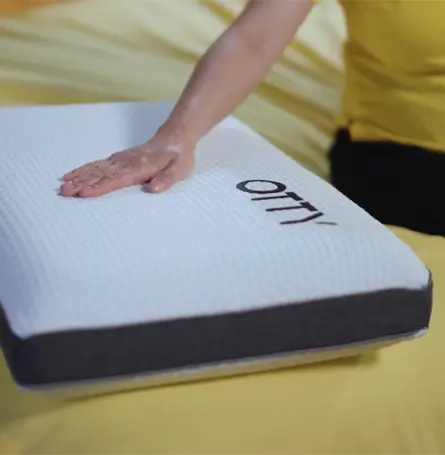 otty-deluxe-memory-foam-pillow