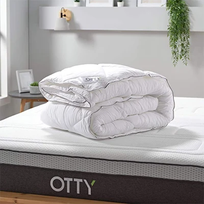 a product image of otty deluxe microfibre duvet