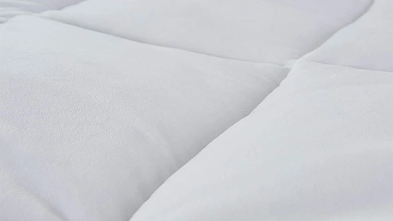 a close up image of soft Silentnight Squishy mattress topper