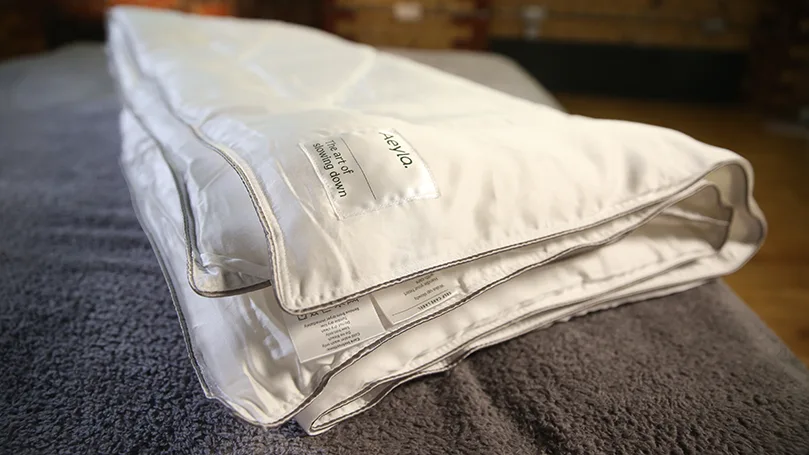 An image of Aeyla air duvet folded on the bed