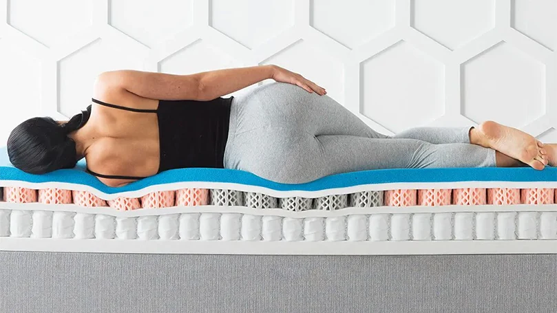 an image of Dormeo Octasmart Hybrid mattress' illustration of spine alignment