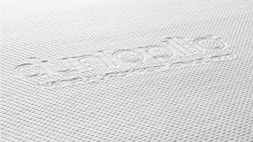 an image of dunlopillo logo on a Dunlopillo Royal Sovereign mattress