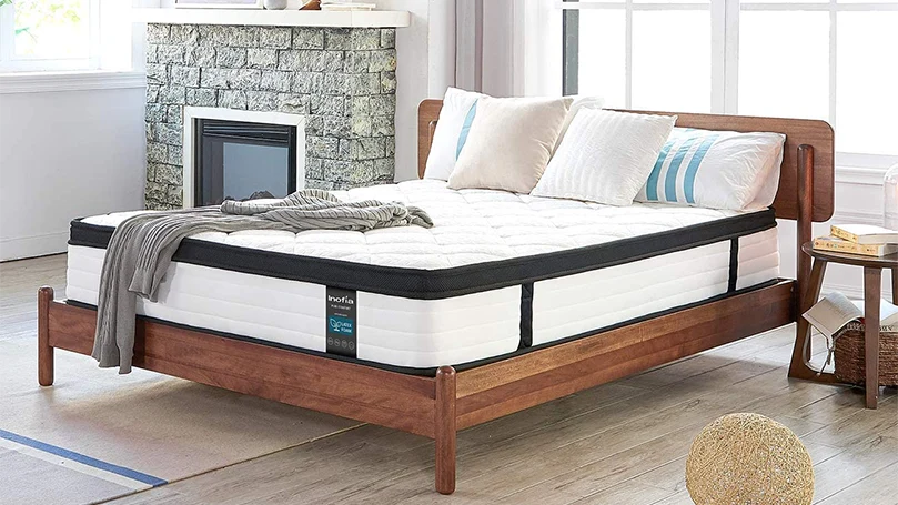 an image of inofia latex memory foam mattress in a bedroom