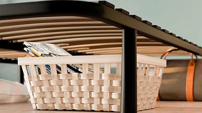 An image of Emma Platform with laundry basket below the bed.