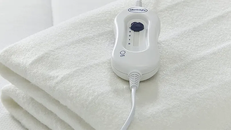 An image of the controller for an electric blanket to turn it off