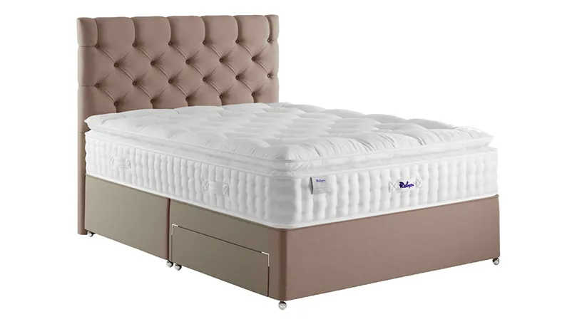 An image of Relyon Luxury Silk 2850 Pillow Top mattress.