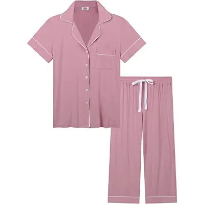 Product image of Amorbella Women’s Bamboo Capri Pyjamas.