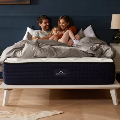 Product imag eof the DreamCloud Luxury Hybrid Mattress