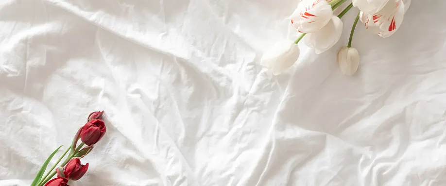 Bed sheet with flowers
