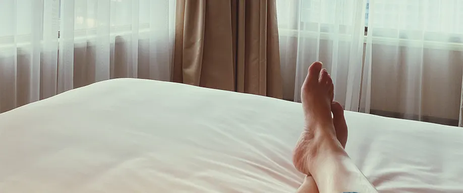 four-poster-bed-fi