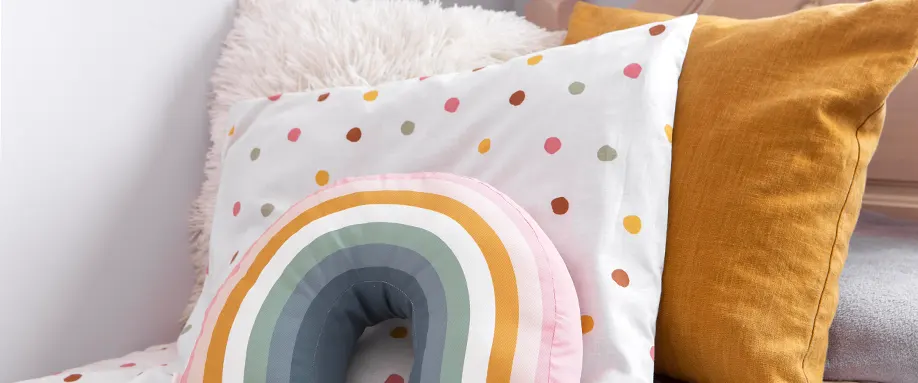 how-many-pillows-should-you-sleep-with-FI