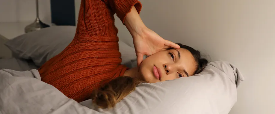 sleep-position-for-indigestion-fi-